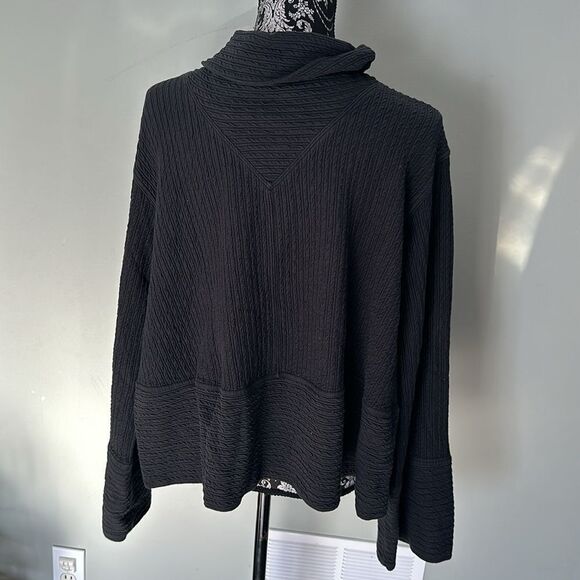 Lululemon retreat yourself pullover in Black S/M - Picture 2 of 3